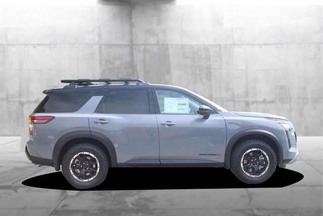 Nissan Pathfinder Vehicle Image 05