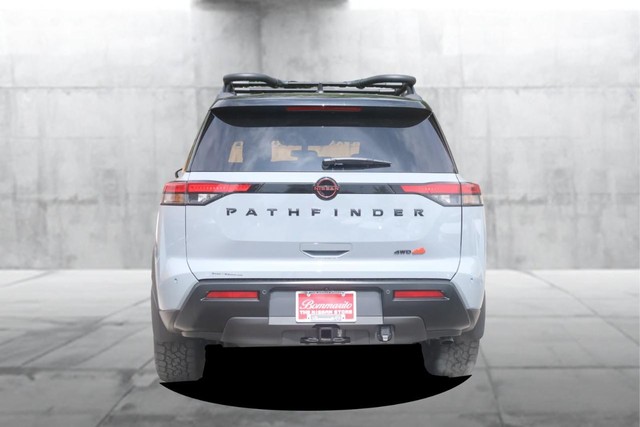 Nissan Pathfinder Vehicle Image 06