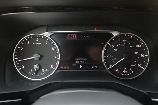 Nissan Pathfinder Vehicle Image 13