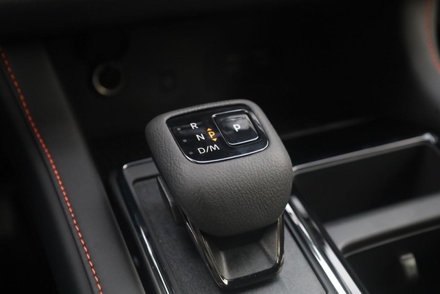 Nissan Pathfinder Vehicle Image 19