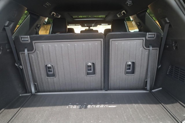 Nissan Pathfinder Vehicle Image 24