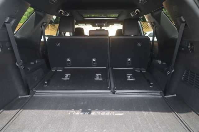 Nissan Pathfinder Vehicle Image 25