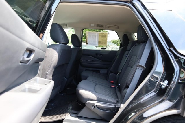Nissan Pathfinder Vehicle Image 22