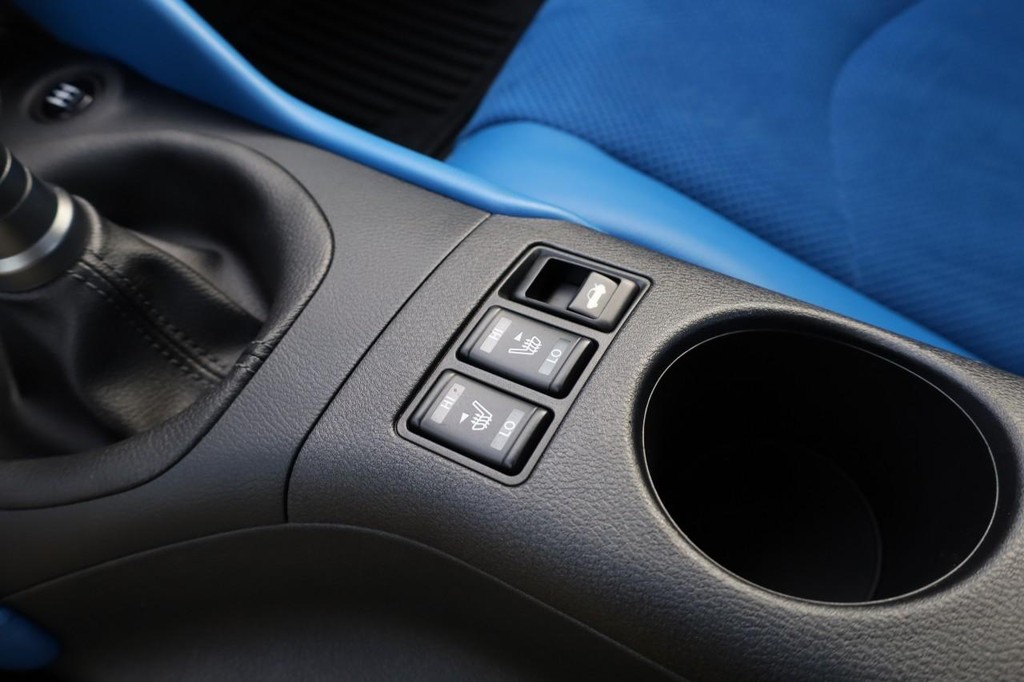 Nissan Z Vehicle Full-screen Gallery Image 18