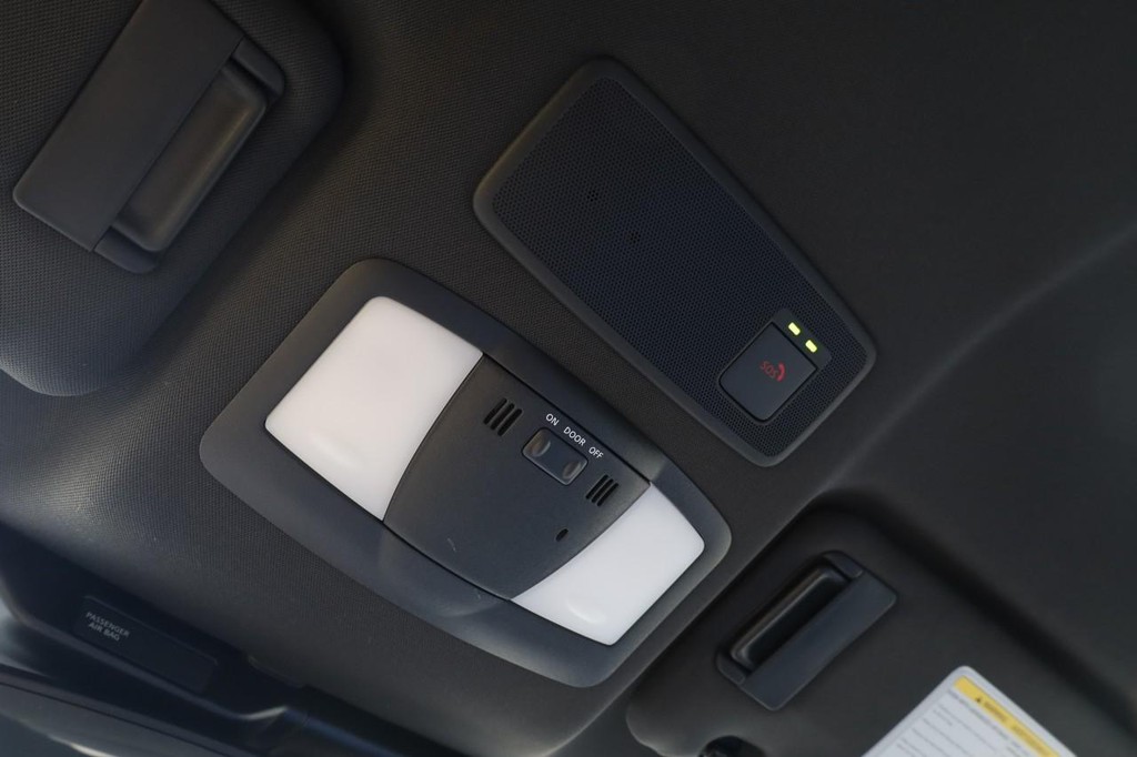 Nissan Z Vehicle Full-screen Gallery Image 19