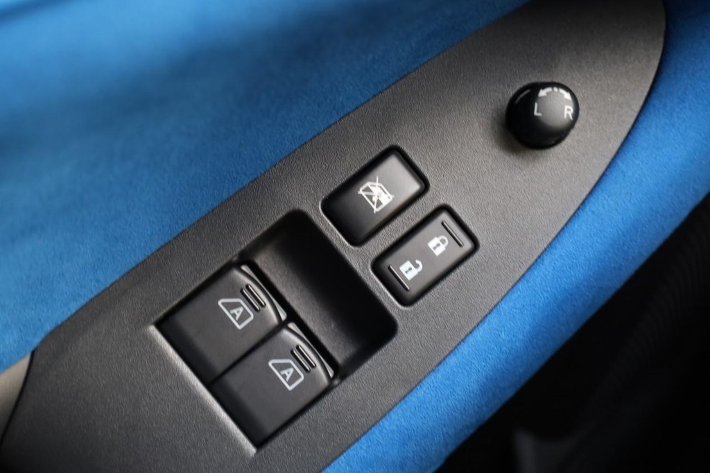 Nissan Z Vehicle Full-screen Gallery Image 20