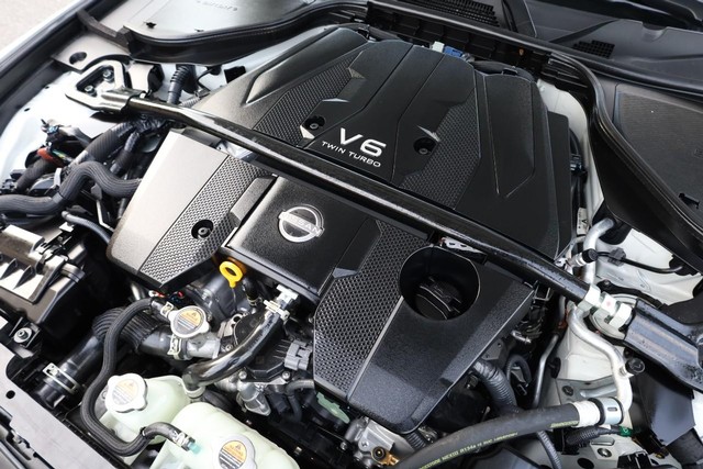Nissan Z Vehicle Full-screen Gallery Image 23