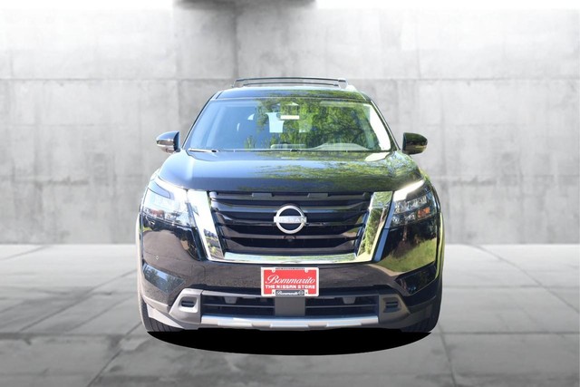 Nissan Pathfinder Vehicle Image 04
