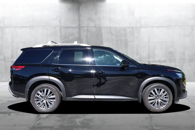 Nissan Pathfinder Vehicle Image 05