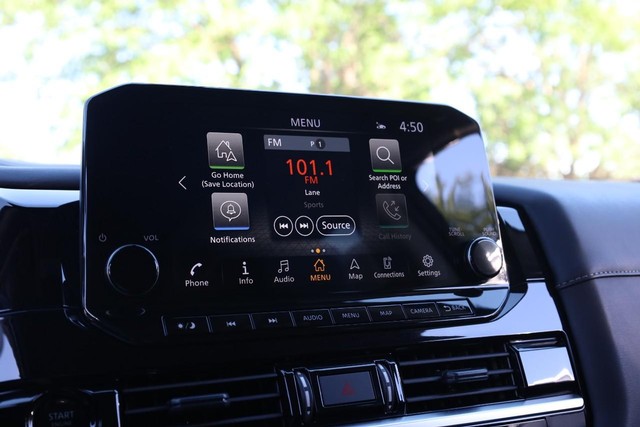 Nissan Pathfinder Vehicle Image 15