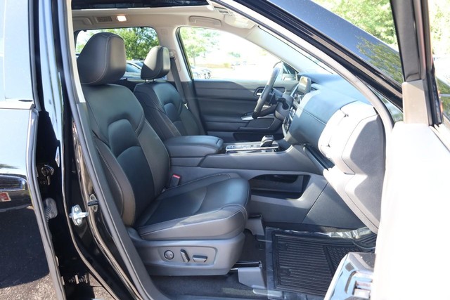 Nissan Pathfinder Vehicle Image 31