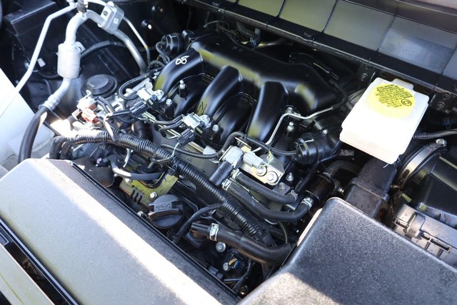 Nissan Pathfinder Vehicle Image 32