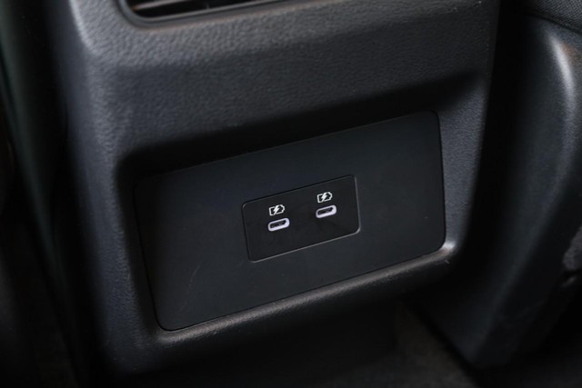 Nissan Rogue Vehicle Image 21