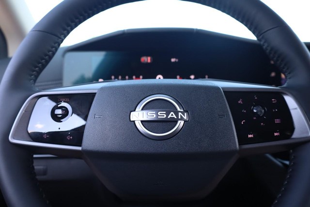 Nissan Murano Vehicle Image 09