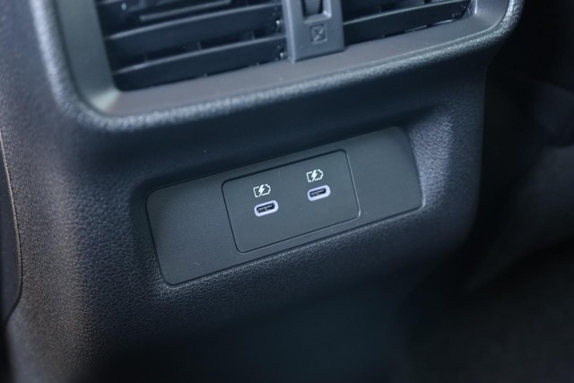 Nissan Murano Vehicle Image 22