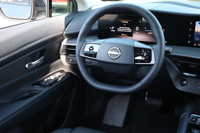 Nissan Murano Vehicle Image 24