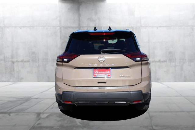 Nissan Rogue Vehicle Image 06