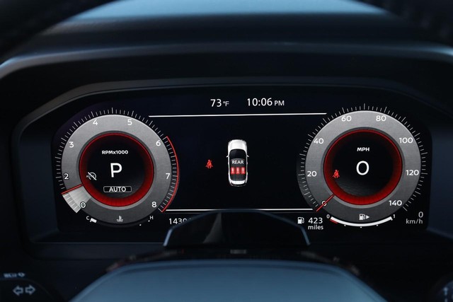 Nissan Rogue Vehicle Image 12