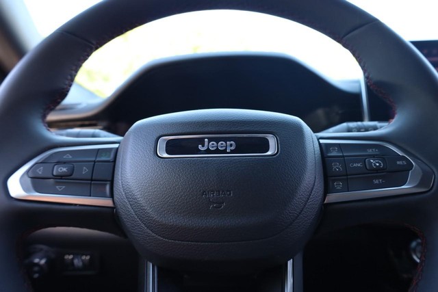 Jeep Compass Vehicle Image 09