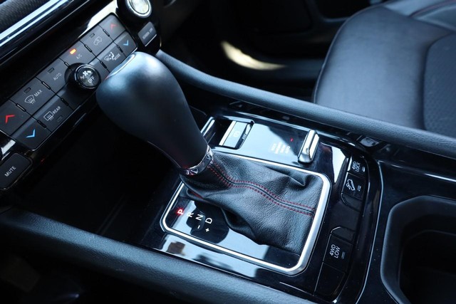 Jeep Compass Vehicle Image 15