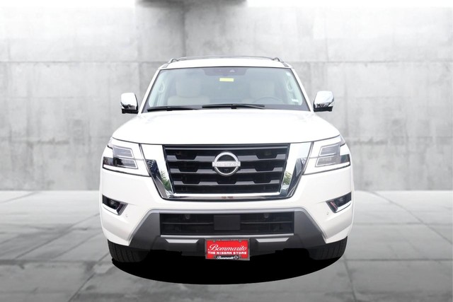 Nissan Armada Vehicle Full-screen Gallery Image 4