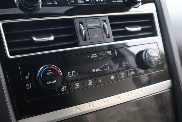 Nissan Armada Vehicle Full-screen Gallery Image 17