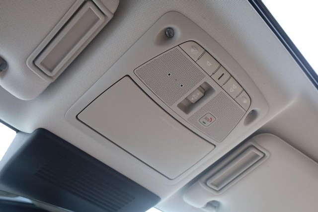Nissan Armada Vehicle Full-screen Gallery Image 20