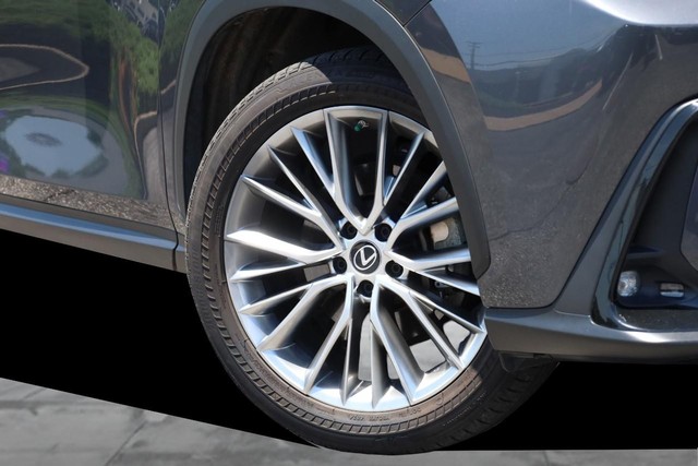 Lexus NX Vehicle Full-screen Gallery Image 3