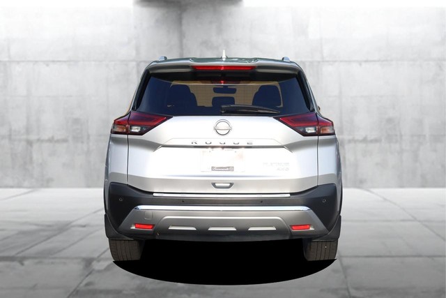Nissan Rogue Vehicle Full-screen Gallery Image 6