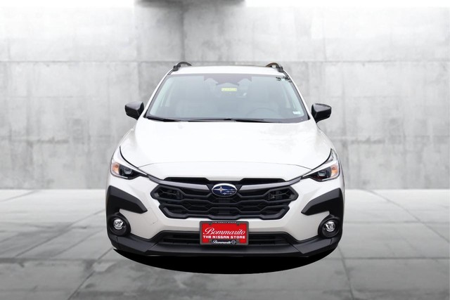 Subaru Crosstrek Vehicle Full-screen Gallery Image 4