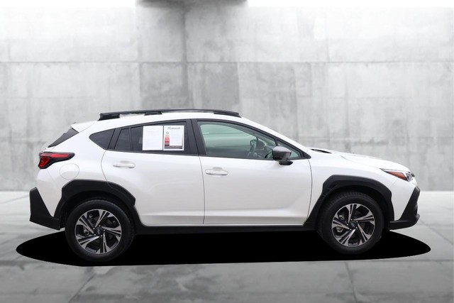 Subaru Crosstrek Vehicle Full-screen Gallery Image 5