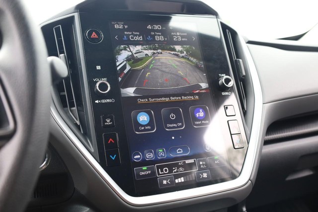 Subaru Crosstrek Vehicle Full-screen Gallery Image 12