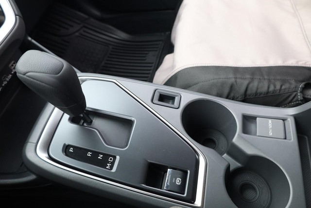 Subaru Crosstrek Vehicle Full-screen Gallery Image 14