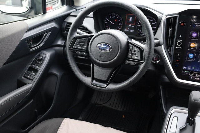 Subaru Crosstrek Vehicle Full-screen Gallery Image 21