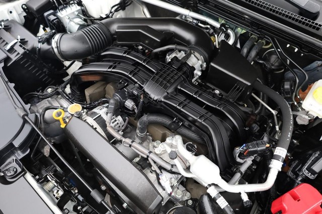 Subaru Crosstrek Vehicle Full-screen Gallery Image 23