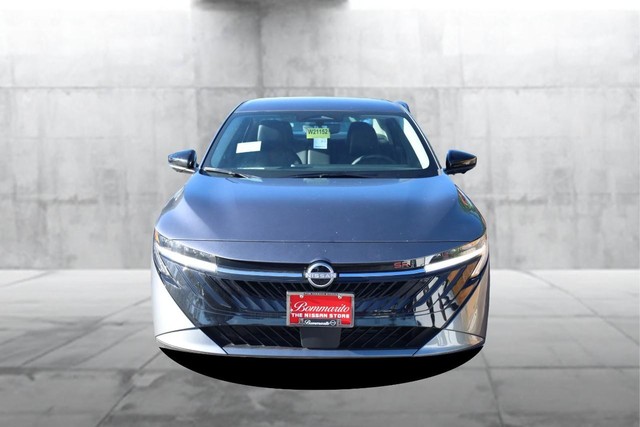 Nissan Sentra Vehicle Image 04