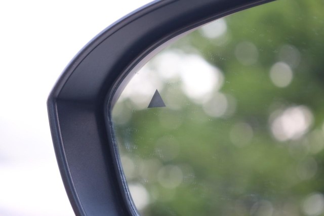 Nissan Rogue Vehicle Image 21