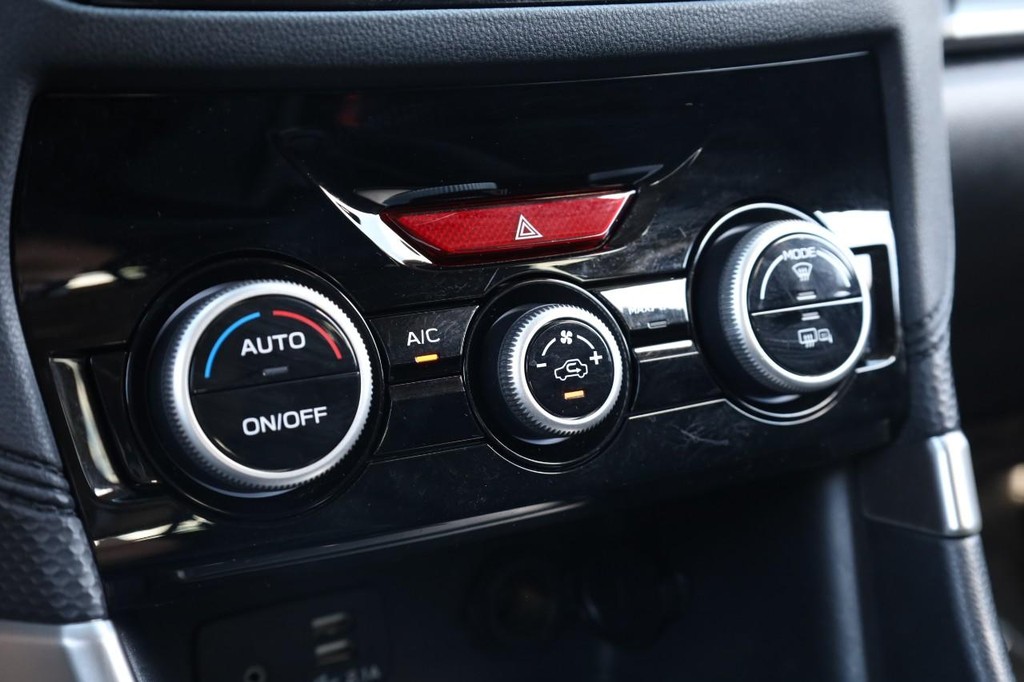 Subaru Forester Vehicle Full-screen Gallery Image 17