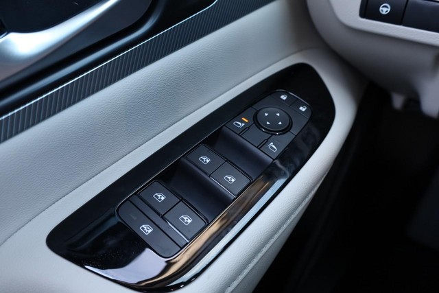 Nissan Murano Vehicle Image 20