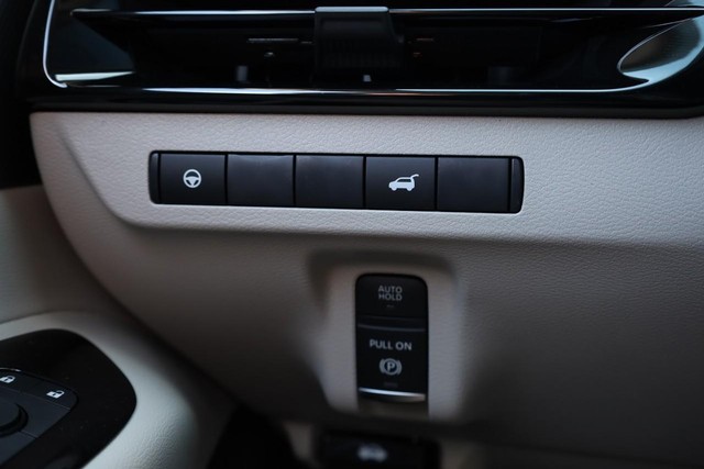Nissan Murano Vehicle Image 22