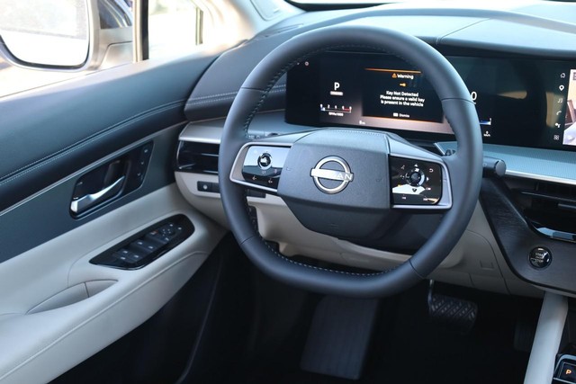 Nissan Murano Vehicle Image 27