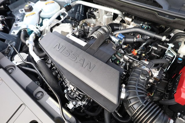 Nissan Rogue Vehicle Image 25