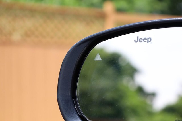 Jeep Compass Vehicle Image 19