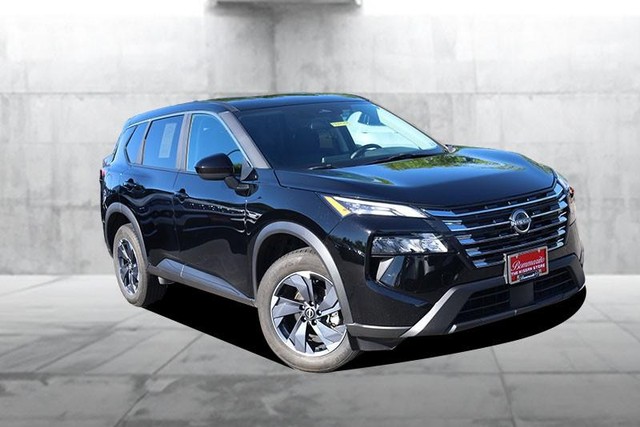 Nissan Rogue Vehicle Image 02