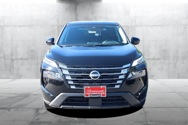 Nissan Rogue Vehicle Image 04