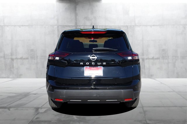 Nissan Rogue Vehicle Image 06