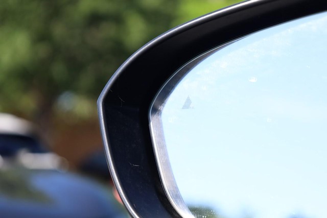 Nissan Rogue Vehicle Image 18