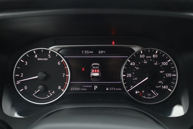 Nissan Rogue Vehicle Image 13