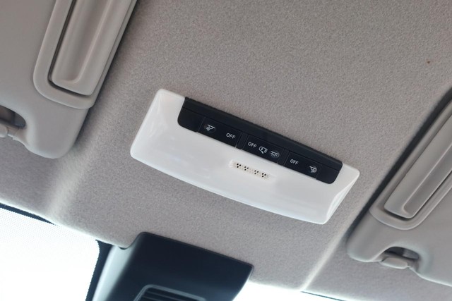 Nissan Kicks Vehicle Image 16