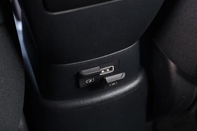 Nissan Kicks Vehicle Image 20